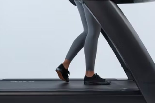Treadmill workout slim your thigh and legs