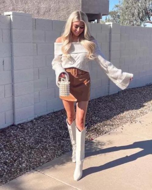 Chelsea Drysdale style - Leather shorts boots and white shirt and bags