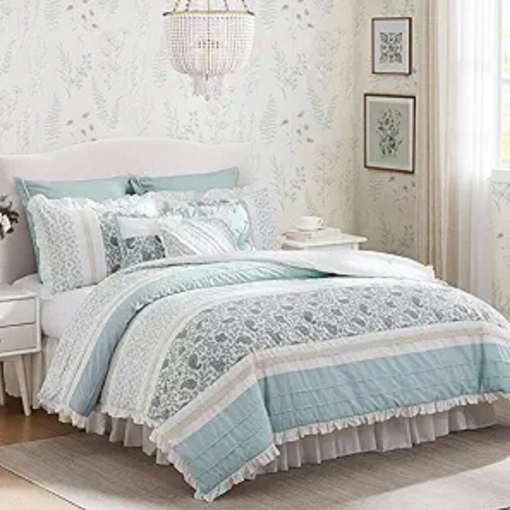 Madison Park Dawn 100% Cotton Shabby Chic Comforter Set-Modern Cottage Design All Season Down Alternative Bedding, Matching Shams, Bedskirt, Decorative Pillows, Queen (2)